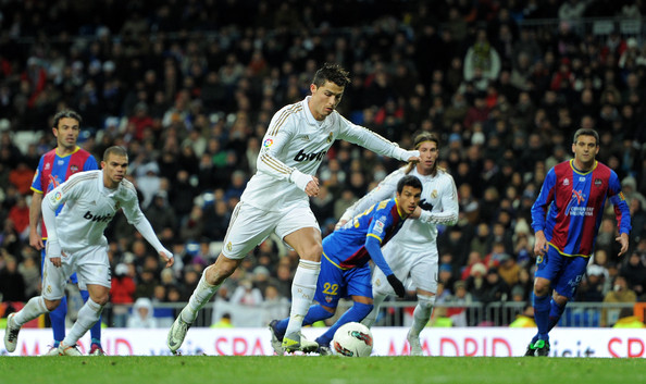 Soi kèo bóng đá Real Madrid vs Levante 17/10