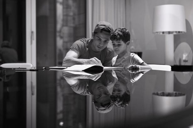 bộ phim tài liệu về Cristiano Ronaldo