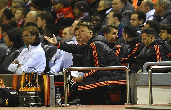 Van Gaal không phục hai bàn thắng của Liverpool