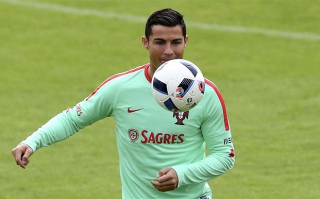 Cristiano Ronaldo đưa yêu sách cho Real Madrid