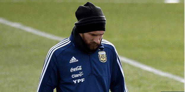 Bilardo: Messi phải giành được chức vô địch World Cup để đạt được đến đẳng cấp của Maradona