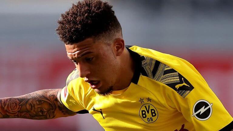 Jadon Sancho bị phạt do cắt tóc